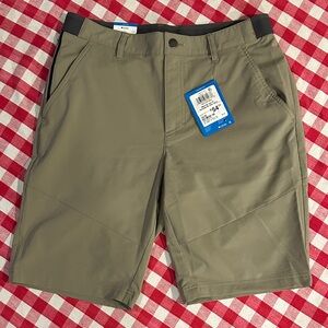 Columbia Men's Tech Trail Active Fit Shorts 10” Inseam